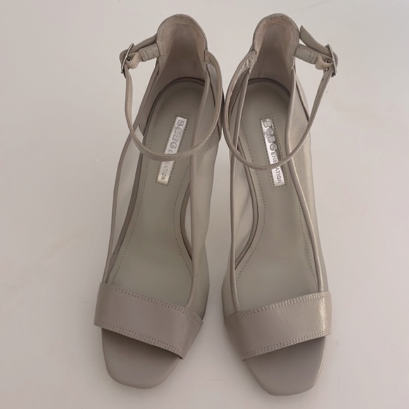 BCBG generation Taupe 4 in open toe pumps with ankle strap, sheer mesh sides - Picture 1 of 8
